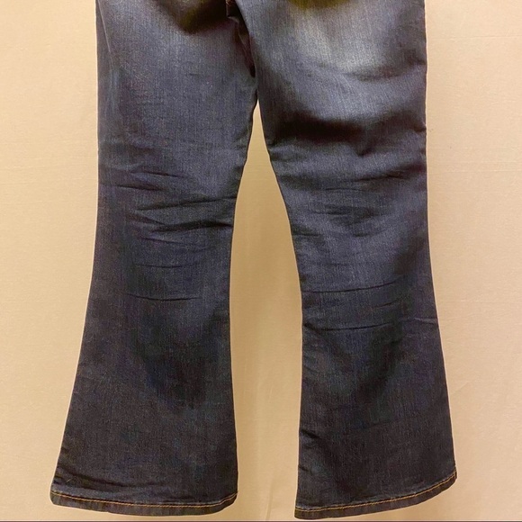 Torrid Source Of Wisdom Flare / Boot Jeans, Size 16, Stretch Whiskered, 10” Rise - Picture 8 of 10